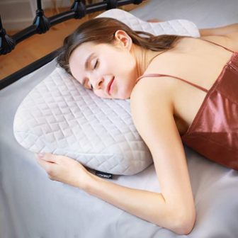 Ergonomic cervical pillow by HOKEKI Pillow